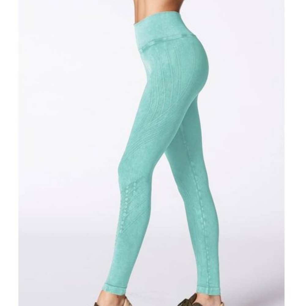2 left! NEW! Nux  Mineral Wash High Rise Leggings